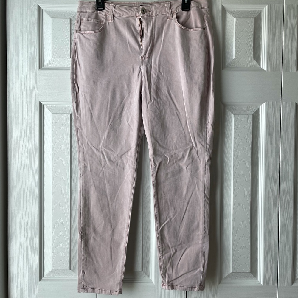 Junior’s Rue21 Blush Colored Jeans